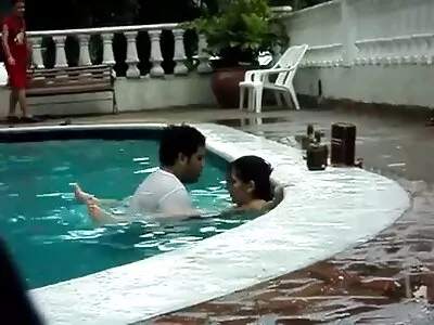 ಬಿಸಿ ಮಲತಾಯಿಯಿಂದ ಭಾವೋದ್ರಿಕ್ತ ಬ್ಲೋ ಜಾಬ್